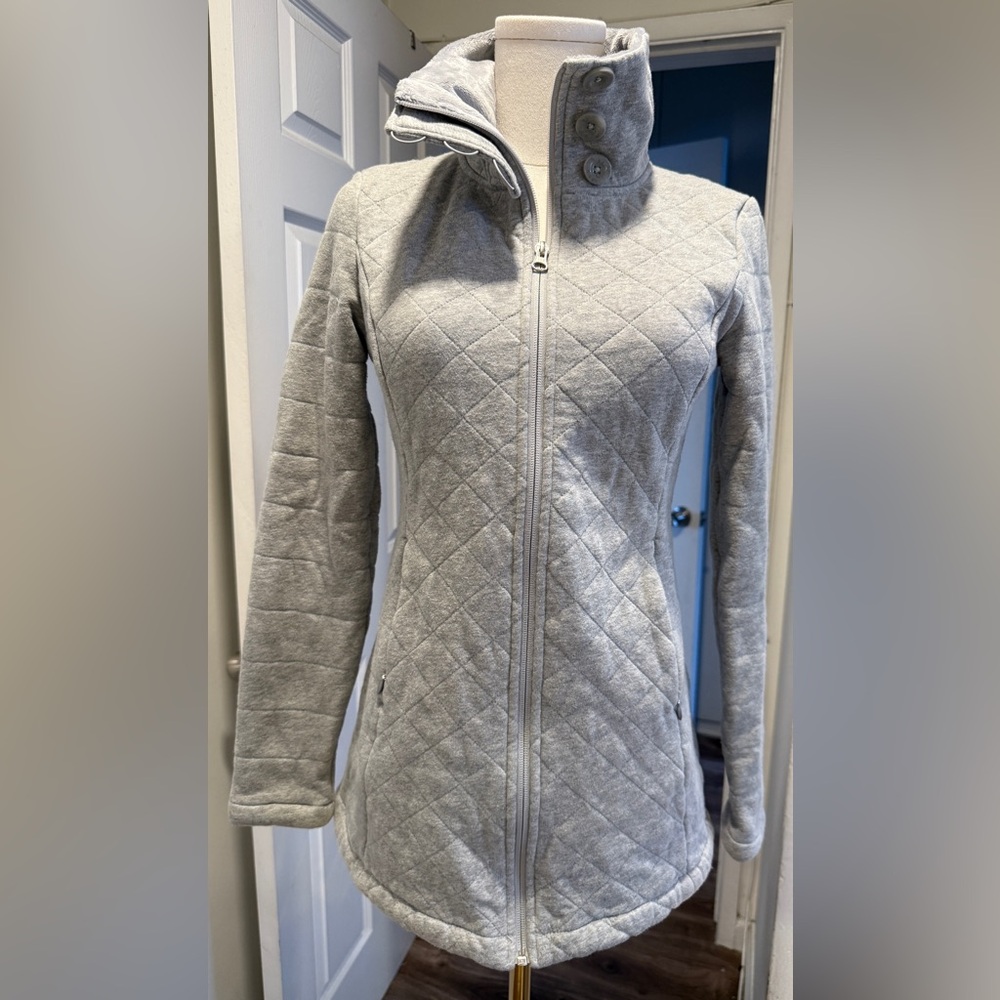 The North Face Quilted Full-Zip Jacket – Women’s XS